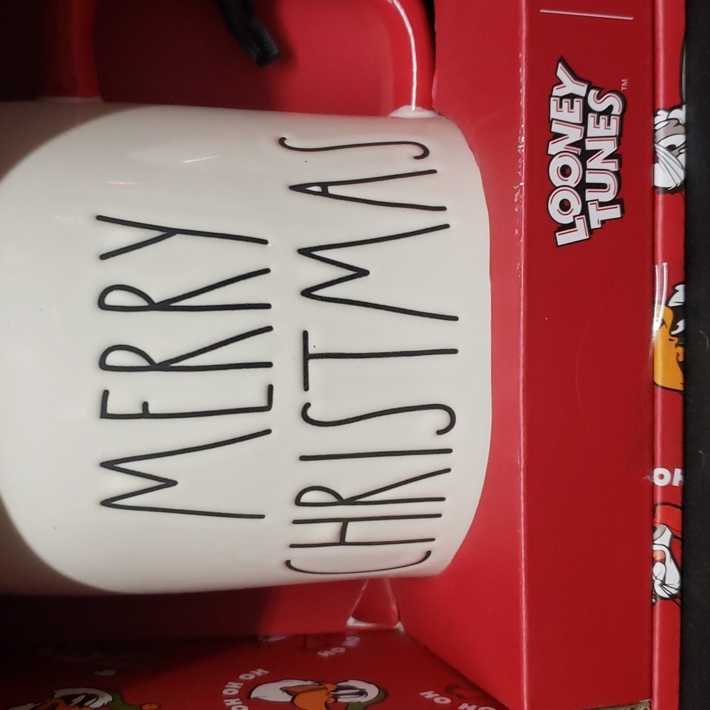 Rae Dunn NWT MERRY CHRISTMAS Mug and Looney Tunes Tweety Ornament - Picture 2 of 6